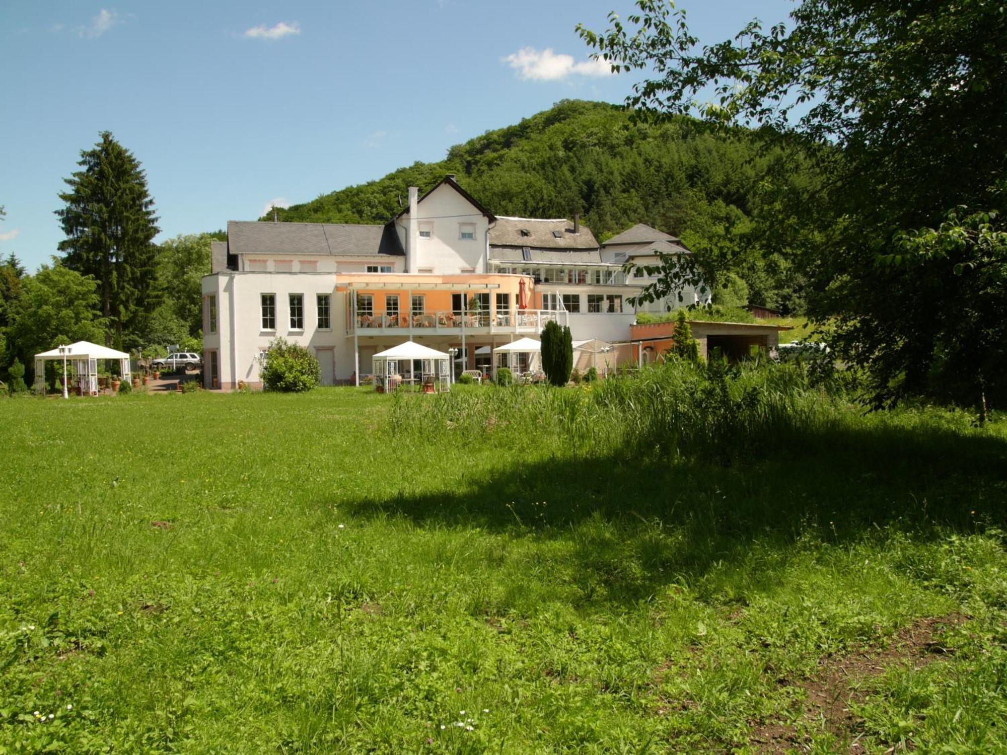 Studentenmuehle Hotel - Restaurant Nomborn Exterior foto