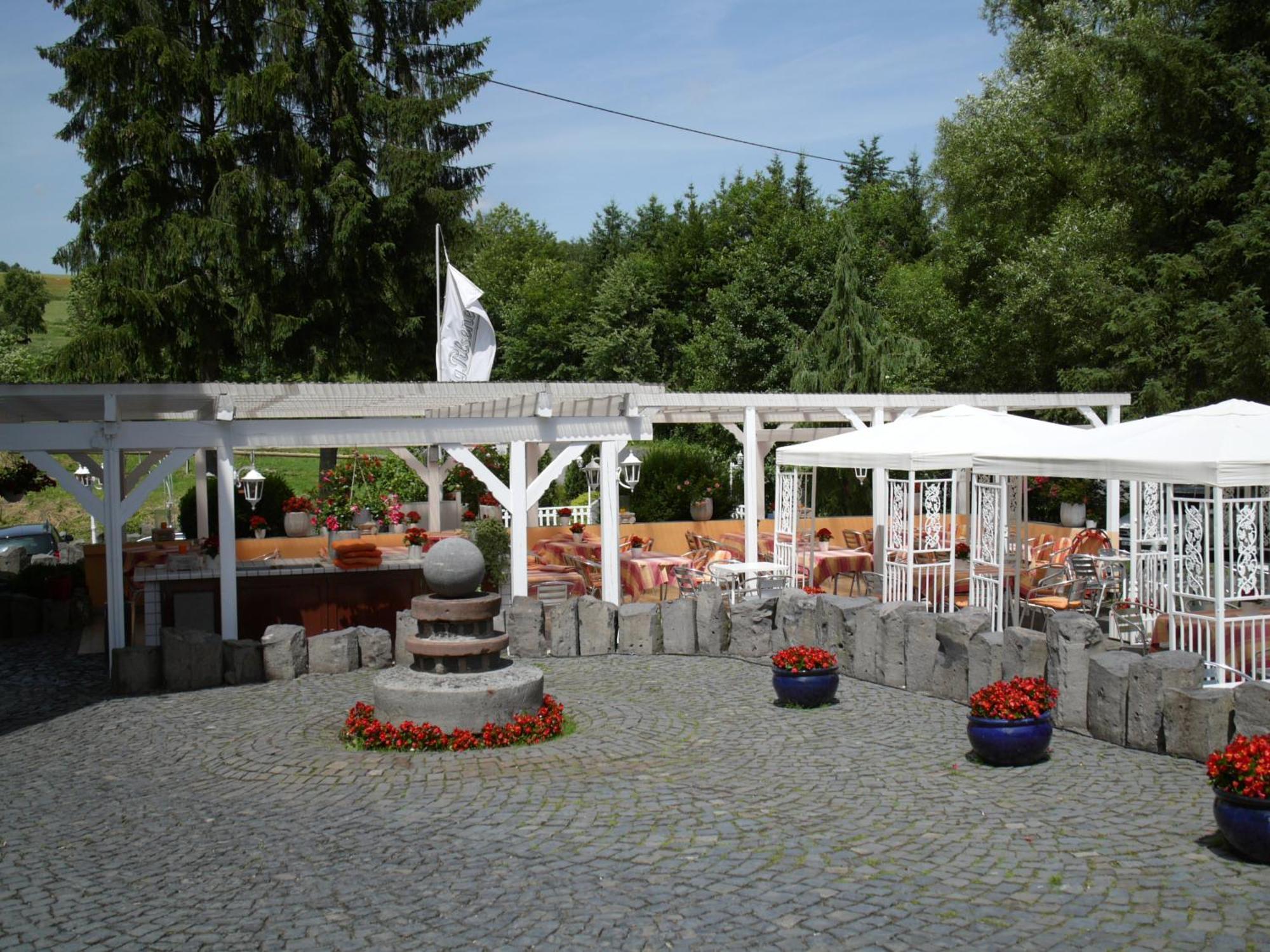 Studentenmuehle Hotel - Restaurant Nomborn Exterior foto